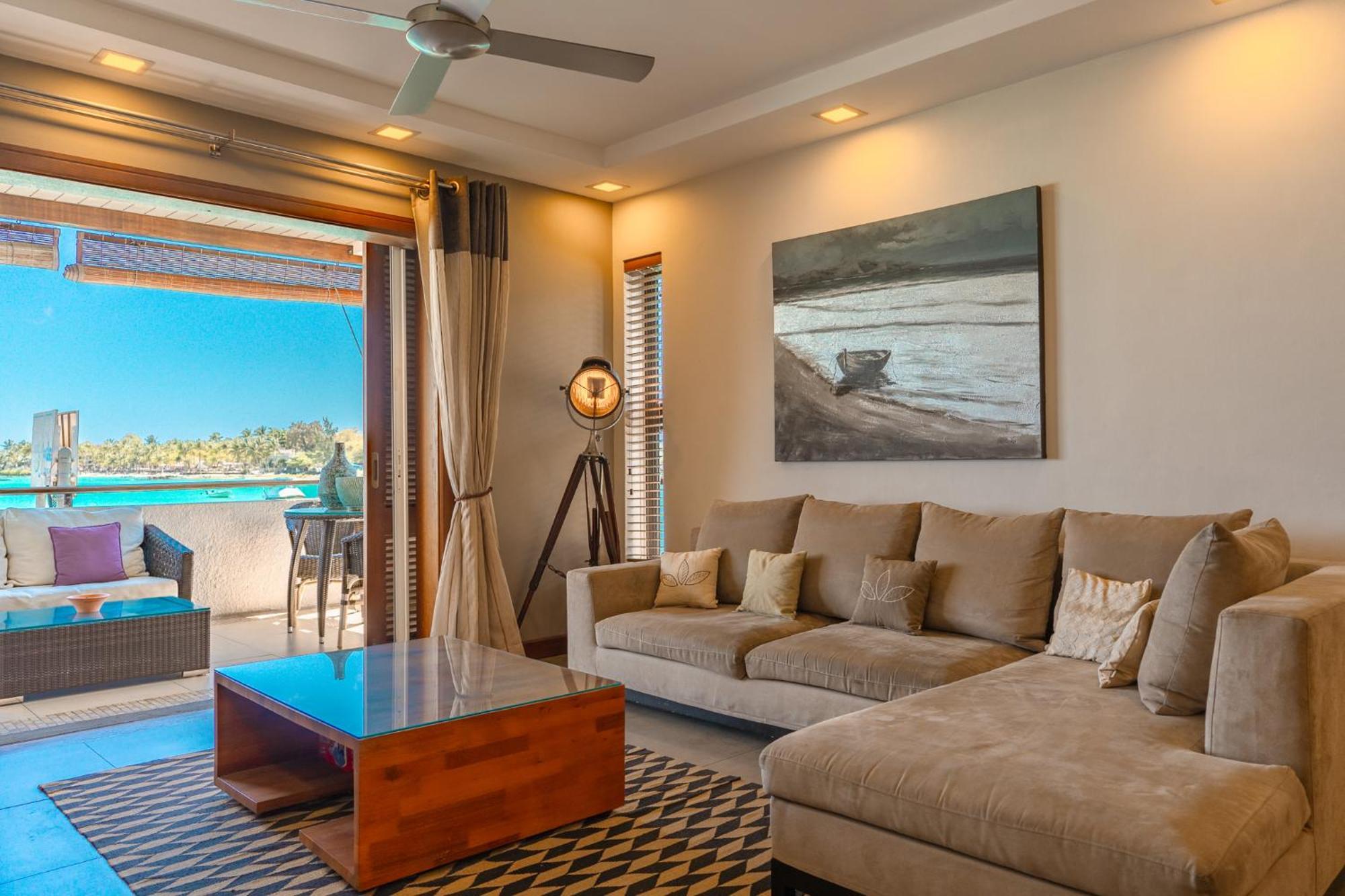 Beachfront Luxurious Stunning Sunset Boulevard Apartment, Гран-Бе Екстер'єр фото
